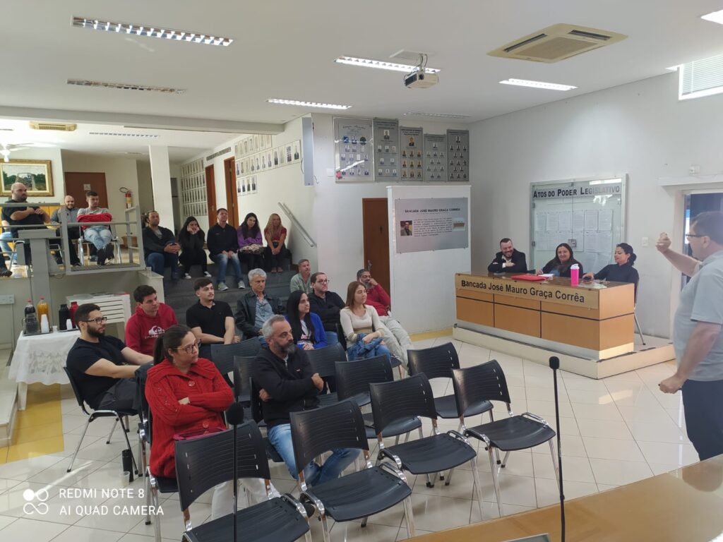 PALESTRA SOBRE A OBSERVÂNCIA NA ELABORAÇÃO DOS PROCESSOS ADMINISTRATIVOS NO QUE TANGE A NOVA LEI DE LICITAÇÕES NA CÂMARA MUNICIPAL DE CARANGOLA