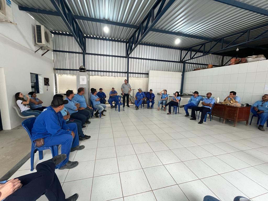 ENCONTRO NO SAAE (SERVIÇO AUTÔNOMO DE ÁGUA E ESGOTO) DE AIMORÉS PARA ESTRUTURAÇÃO DOS PROCEDIMENTOS E EXECUÇÃO DOS PROCESSOS NA NOVA LEI DE LICITAÇÕES (LEI Nº 14.133/2021)